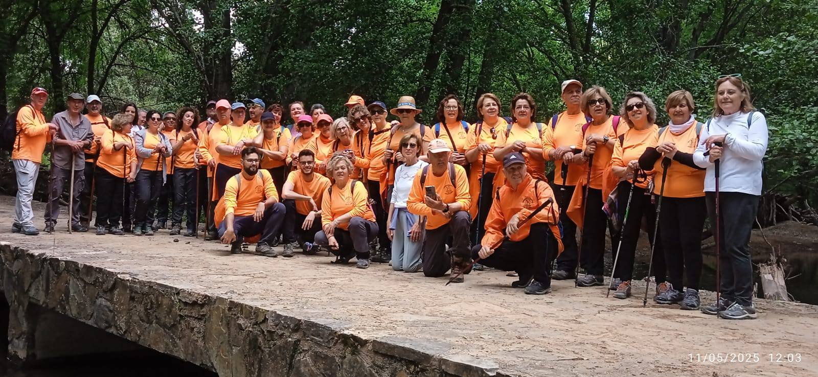Foto de grupo durante la ruta